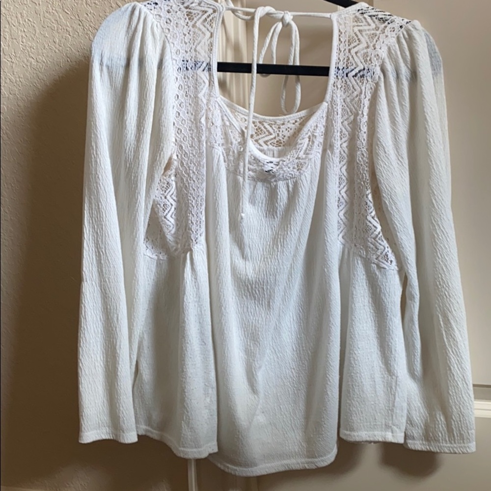 white flowy top!! - Picture 3 of 3